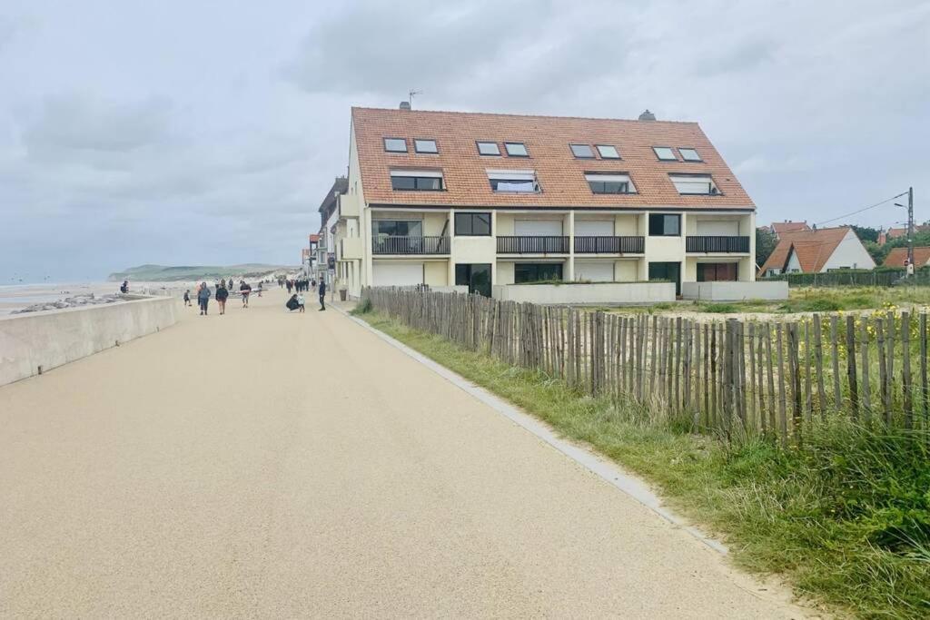 Duplex Avec Jacuzzi Vue Imprenable Sur La Baie De Wissant Lägenhet Exteriör bild