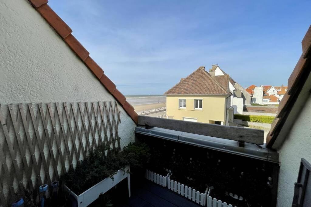 Duplex Avec Jacuzzi Vue Imprenable Sur La Baie De Wissant Lägenhet Exteriör bild
