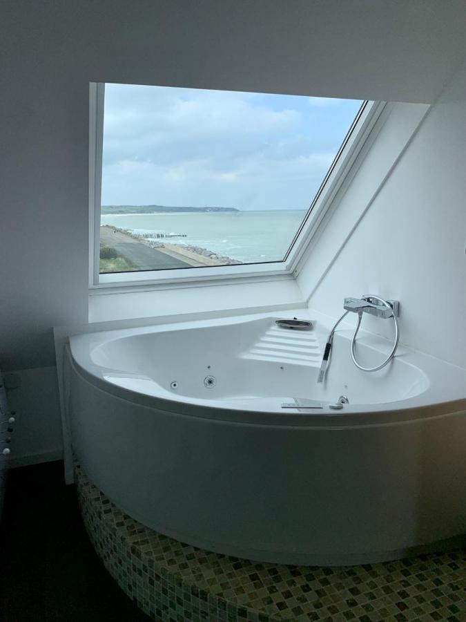 Duplex Avec Jacuzzi Vue Imprenable Sur La Baie De Wissant Lägenhet Exteriör bild